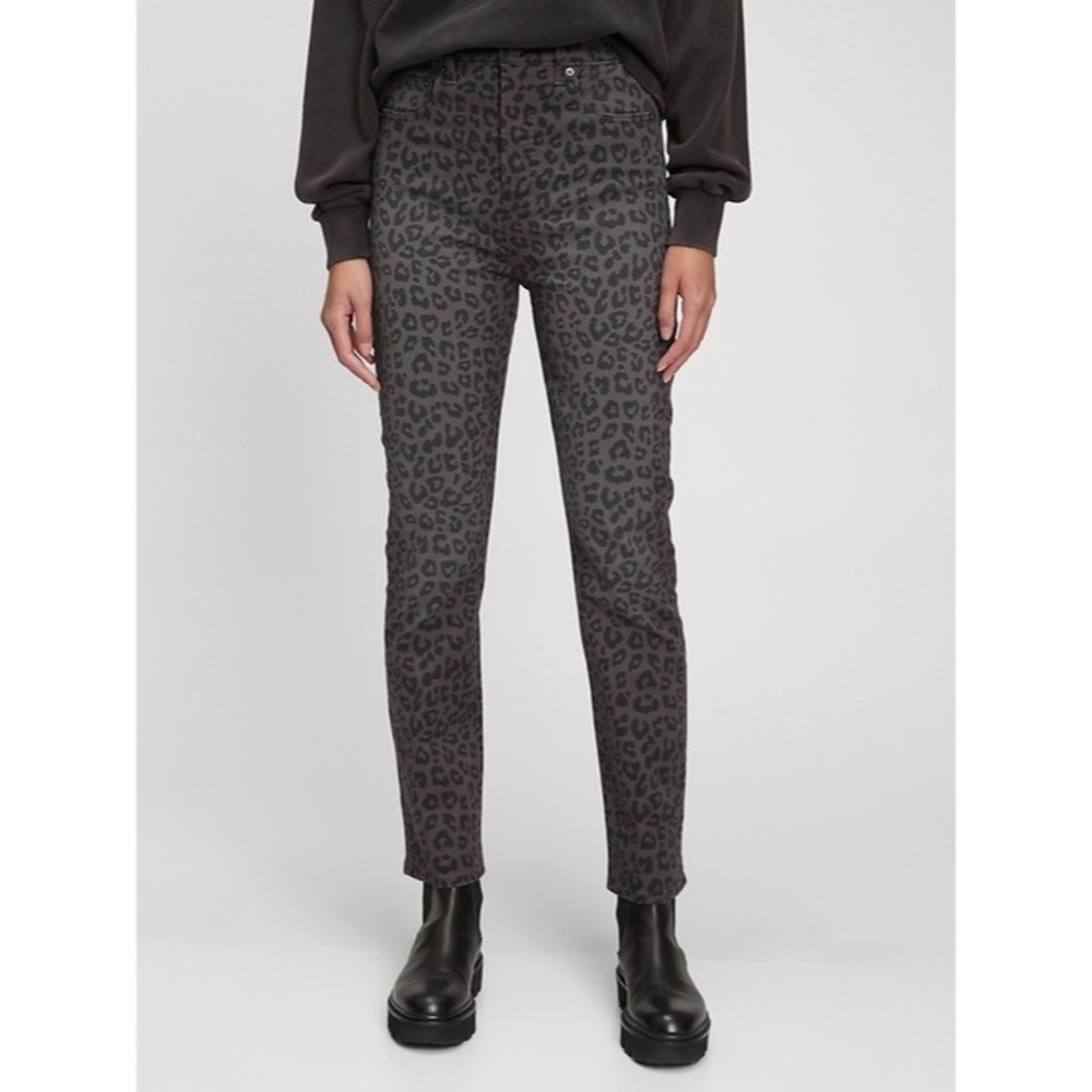 Sky High Rise Vintage Slim Jeans with Washwell
